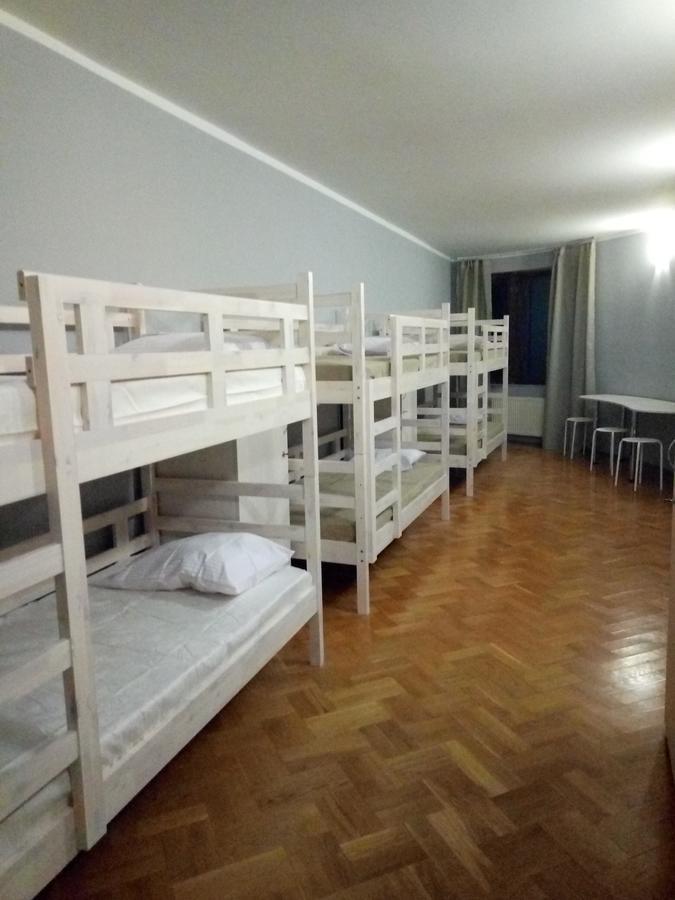 Хостел Lutsk G84 ภายนอก รูปภาพ