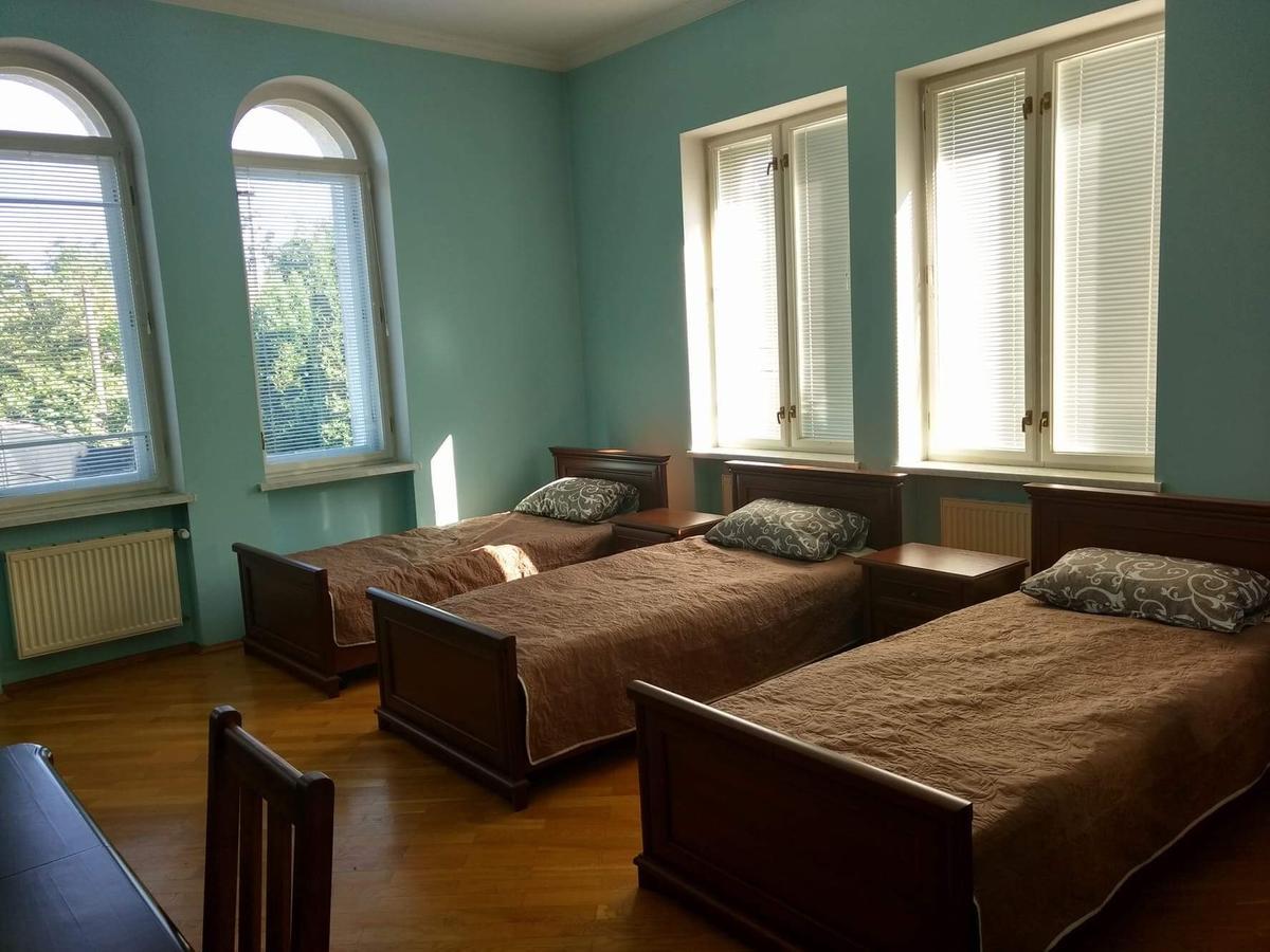 Хостел Lutsk G84 ภายนอก รูปภาพ